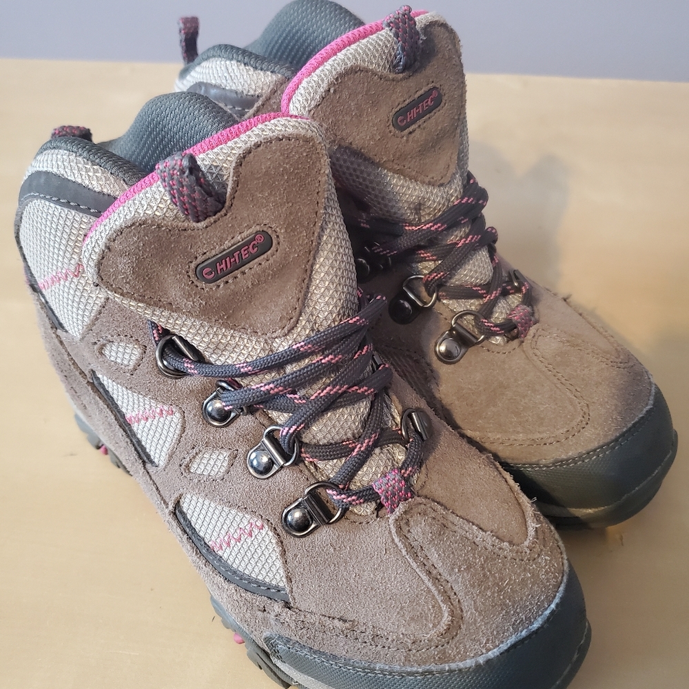 Girl's Hi Tec Boots